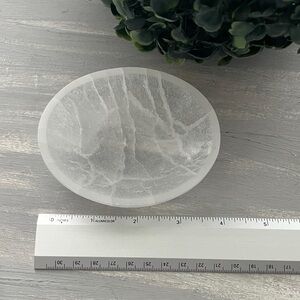 Medium oval selenite bowl
